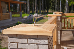 Почему владельцы домов из керамики выбирают планкен: реализованный проект с европейским качеством окраски и крепежом, который не оставляет следов