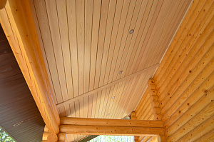 свесы из лиственничного планкена сорт экстра