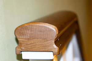 дубовые перила