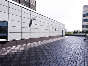 Преображение эксплуатируемой кровли: Терраса из термососны в Ленинградской области