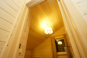 Вдохнуть жизнь в стены: полный цикл отделки дома из клееного бруса