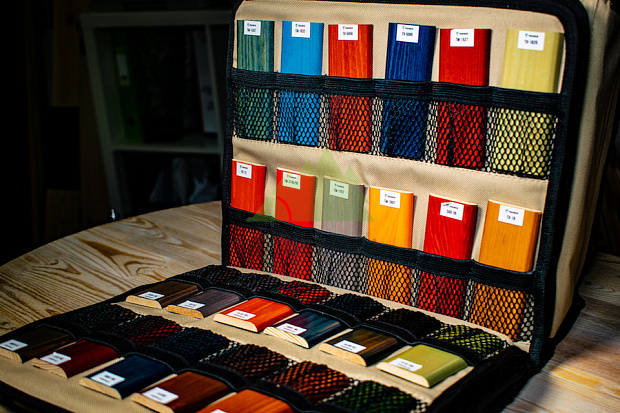 Выбрать нужный оттенок для дерева: почему шлифовка и влажность важнее, чем “красивый каталог”