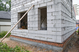 Преображение газобетонного дома: Фальцевая кровля и клинкерный фасад в КП 