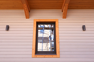 Почему владельцы домов из керамики выбирают планкен: реализованный проект с европейским качеством окраски и крепежом, который не оставляет следов