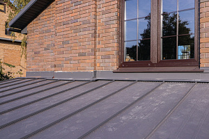 Преображение газобетонного дома: Фальцевая кровля и клинкерный фасад в КП 