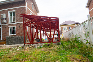 навес для дома из дерева