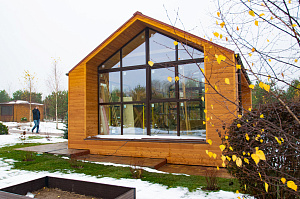 тренажерный зал с панорамными окнами