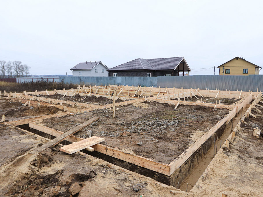 Как мы делаем возведение свайно-ростверкового фундамента под ключ в сложных грунтах