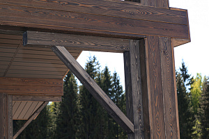 Фасад в стиле Шале: Изысканный коттедж в Новом Щеглово от Лесобиржи-Спб