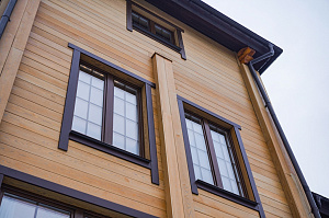 отделка фасада бруса планкеном