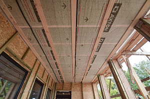 «Австрийская деревня»: фасад с ювелирным запилом под 45° — когда стыки исчезают, а роскошь остается