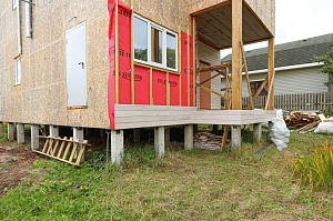 Современный каркасный дом с эксплуатируемой кровлей у Озера Врево