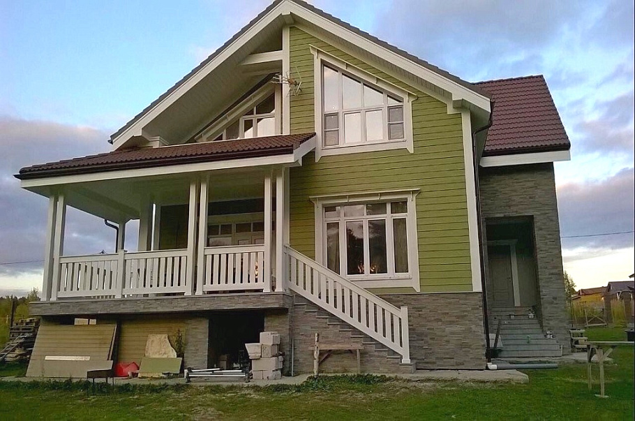 Комплексное преображение дома в Дмитрово: фасад SmartSide и ограждения террасы