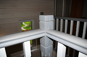 перила из лиственницы