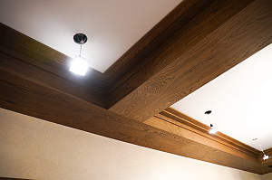 Фальшбалки из МДФ шпон дуба: Мастерство и Стиль для загородного дома в Михайловской горке