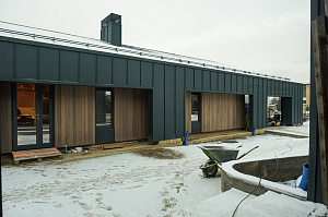 как обшить фасад дома термодеревом