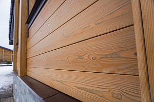 отделка фасада бруса планкеном