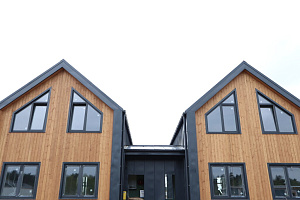 Медовая поляна: Воплощение мечты о коттеджном поселке Barnhouse