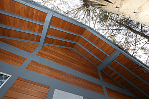 От подготовки материала до монтажа: как выглядит правильная отделка деревом