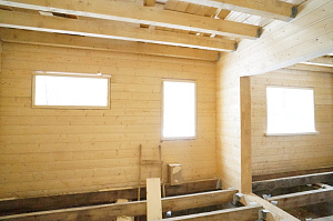 Вдохнуть жизнь в стены: полный цикл отделки дома из клееного бруса