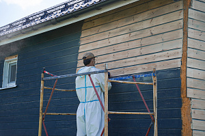 Кикино: перешлифовка и перекраска фасада системой Renner с ресурсом до 10 лет