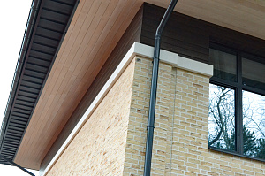 отделка свесов планкеномв