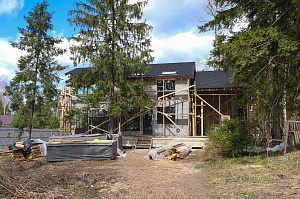 От цокольного отлива до отделки окон: комплексный подход, который превратил обычный дом в архитектурный шедевр