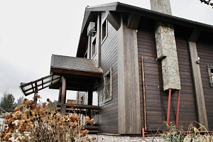 Заводская покраска + скрытый монтаж + контрастные акценты: как мы превратили обычный дом в стильный архитектурный объект