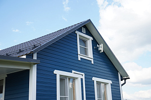 Кикино: перешлифовка и перекраска фасада системой Renner с ресурсом до 10 лет