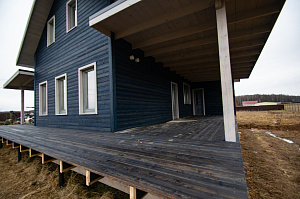 дом и терраса с эффектом старены