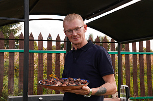 Кикино: перешлифовка и перекраска фасада системой Renner с ресурсом до 10 лет