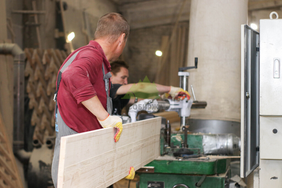 Столяры компании ООО "Лесобиржа" Столяры компании ООО "Лесобиржа"