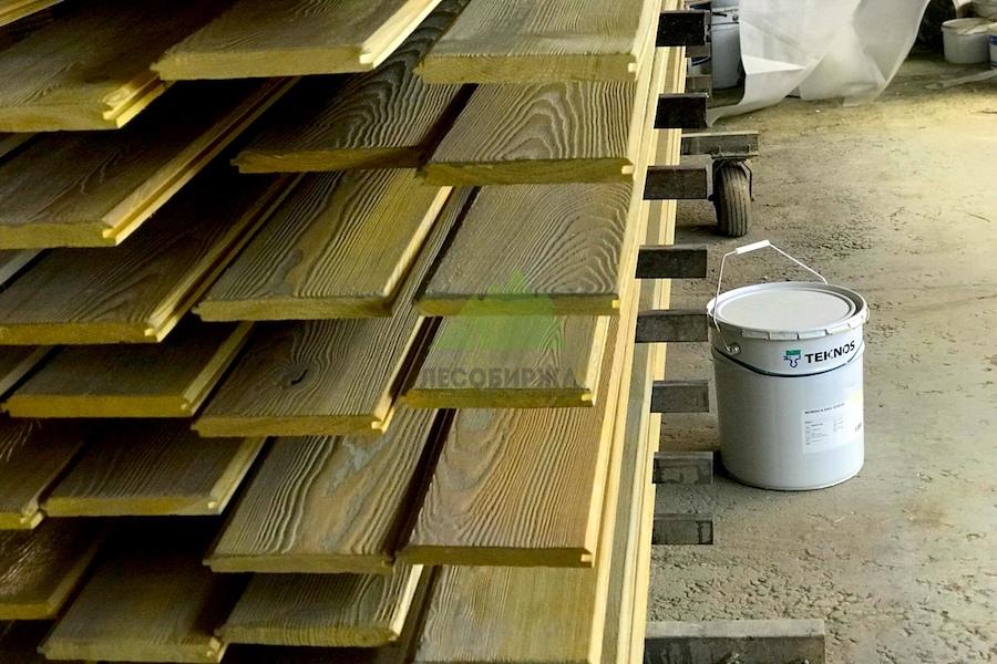 доска обработанная алкидным грунт-антисептиком Talatu