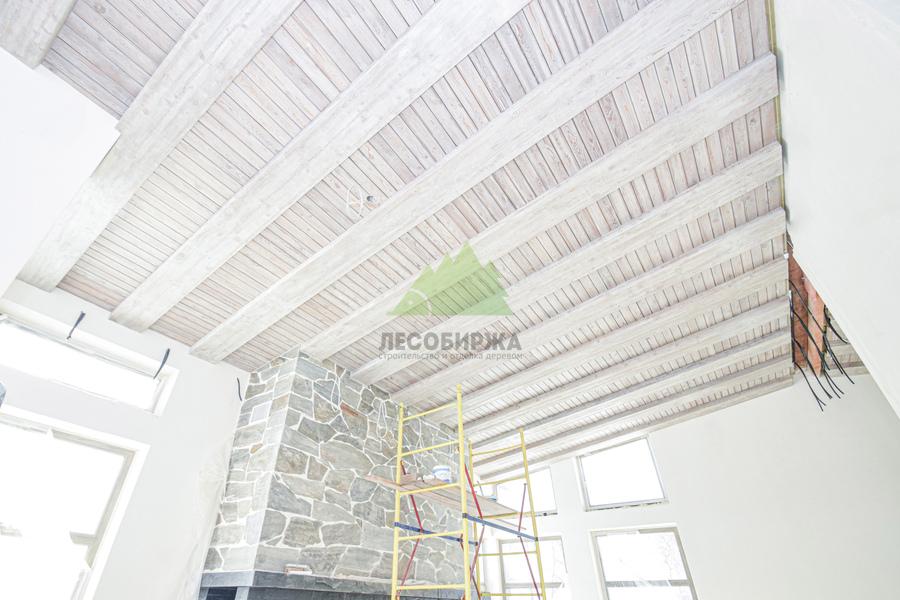 патина на потолке