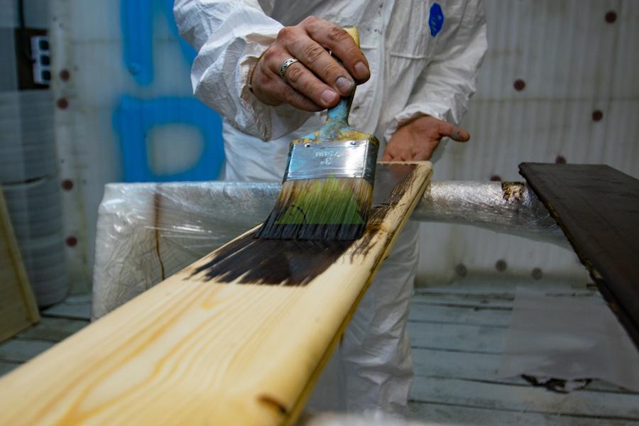 Покраска древесины