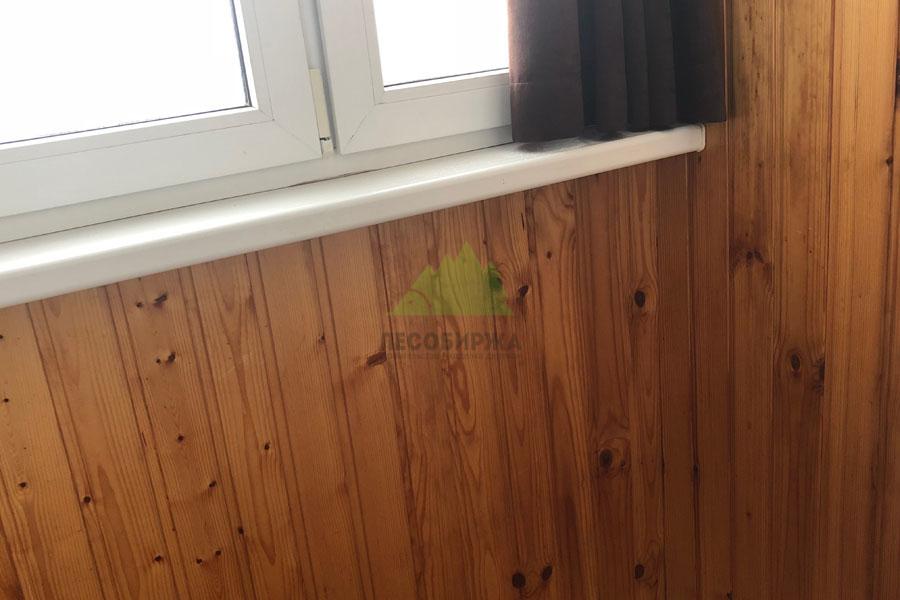 Как обшить вагонкой балкон