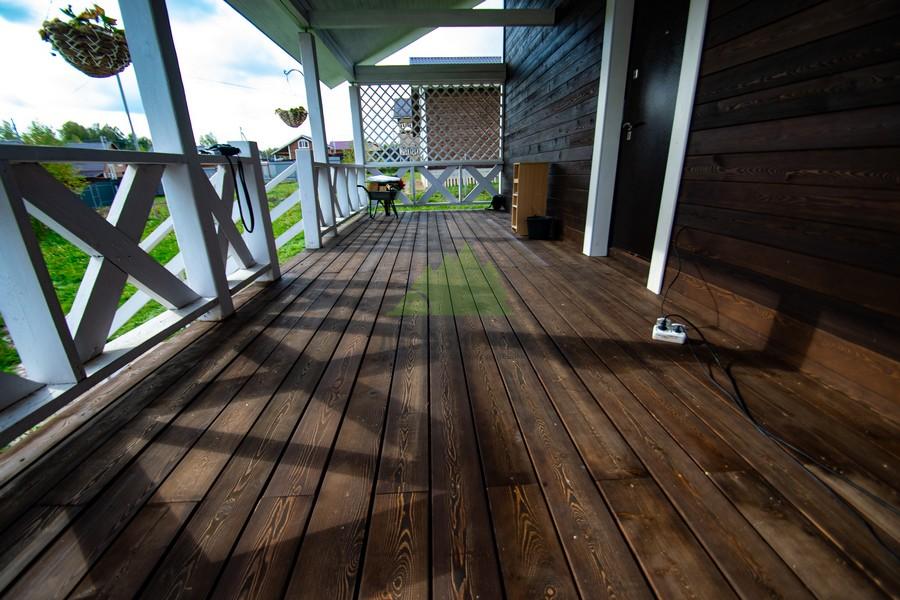 Патинированная терраса из лиственницы