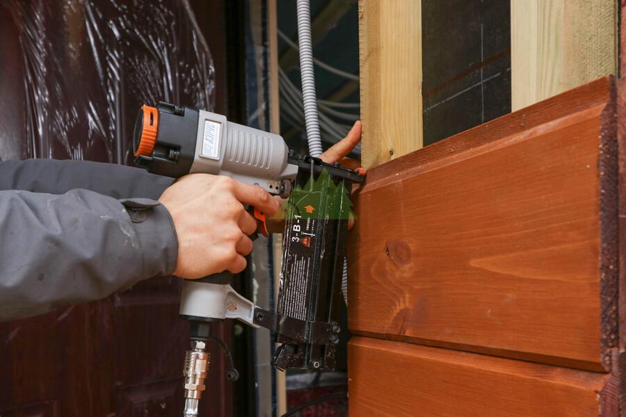 Монтаж имитации бруса на фасад