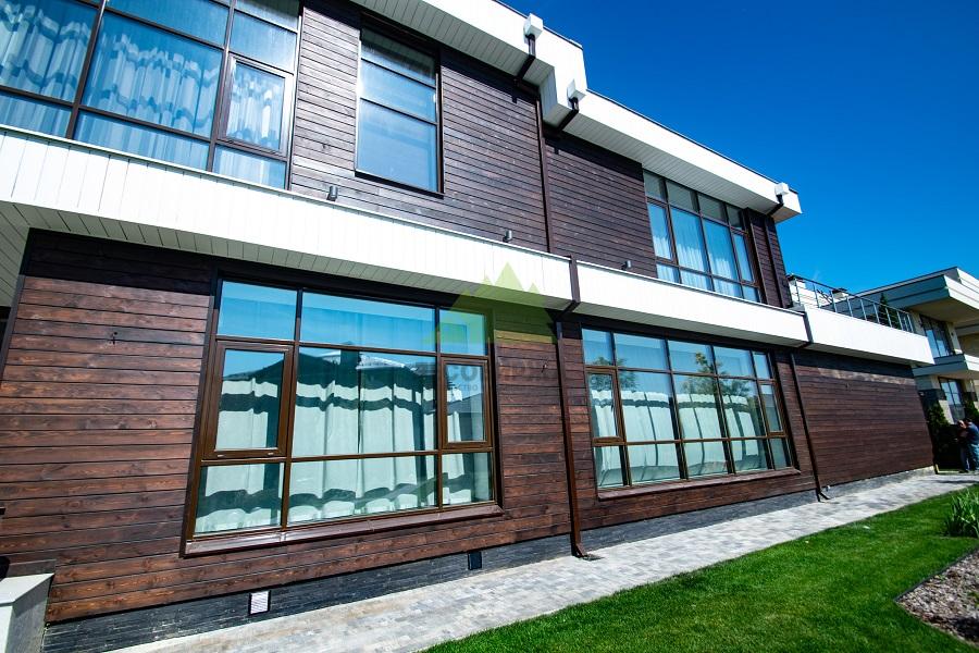 Фасад из планкена