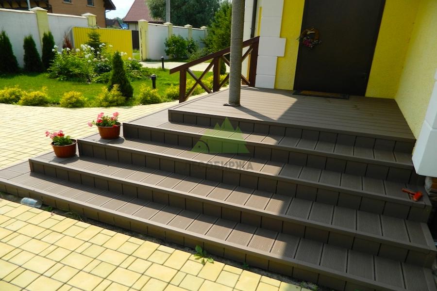 Крыльцо и ступени из ДПК