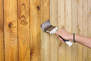 Чем обработать вагонку внутри дома: лаки, краски, масла и реальные решения для интерьера