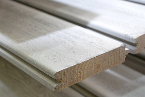 Урок 18. Внутренняя отделка древесиной: пол, паркет и инженерная доска — покраска и защита под климат Петербурга