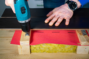 Монтаж скошенного планкена без ржавых подтеков: правильные саморезы и скрытый крепеж